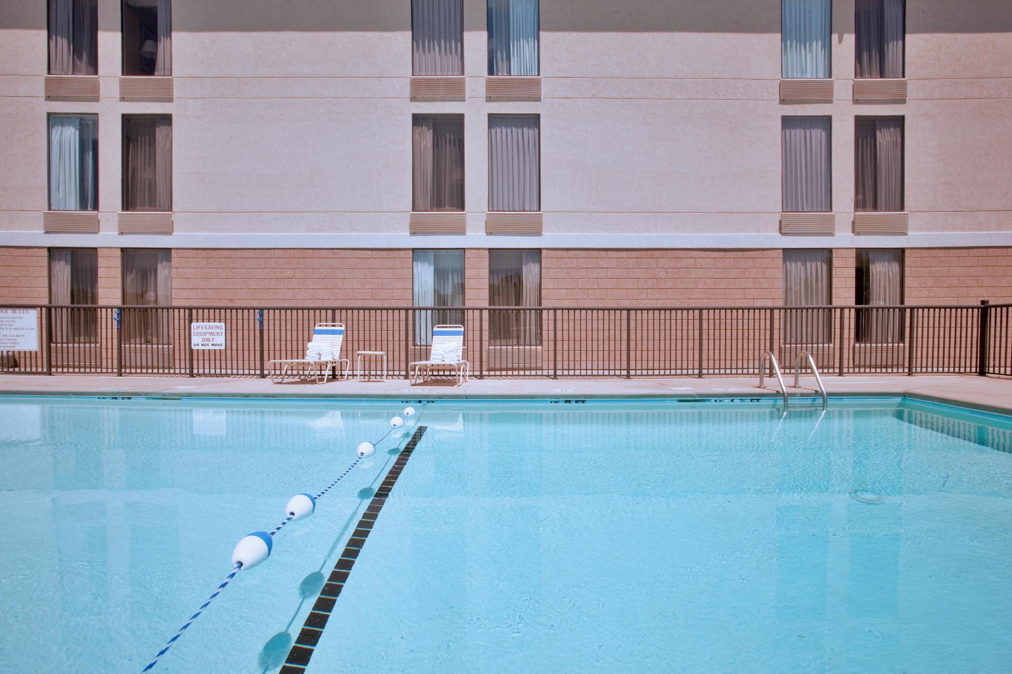 Holiday Inn Express Danville By Ihg Buitenkant foto