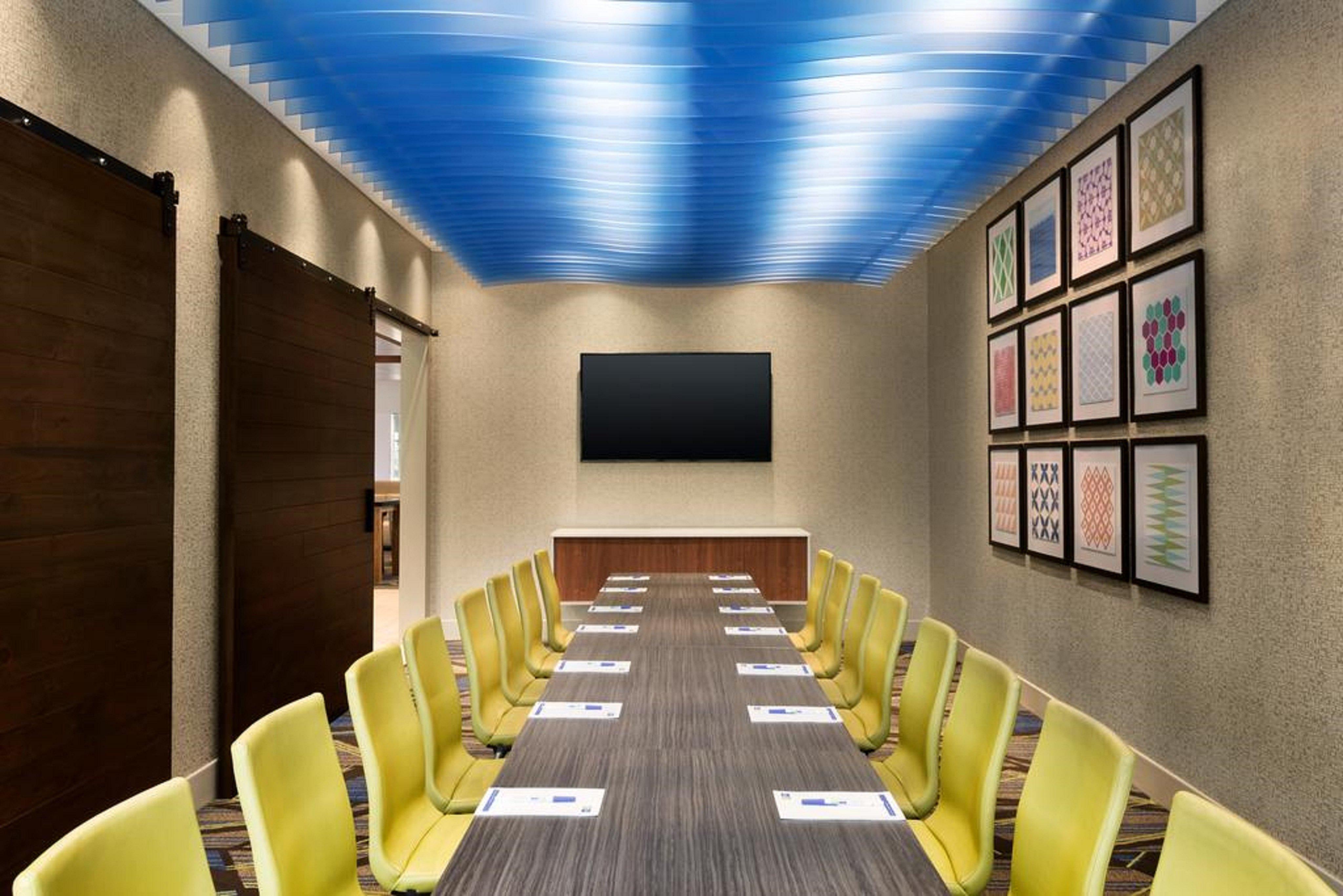 Holiday Inn Express Danville By Ihg Buitenkant foto