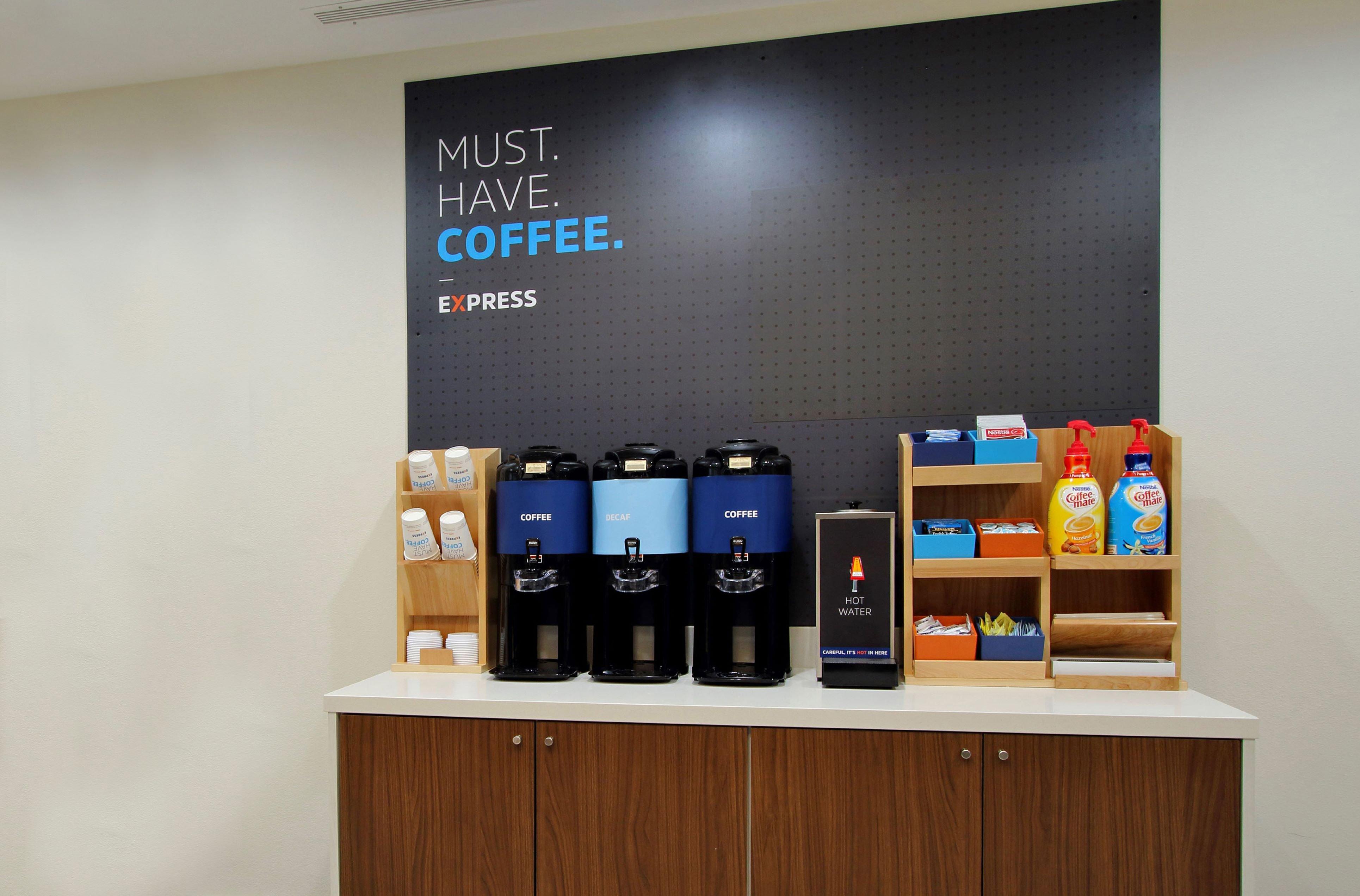 Holiday Inn Express Danville By Ihg Buitenkant foto
