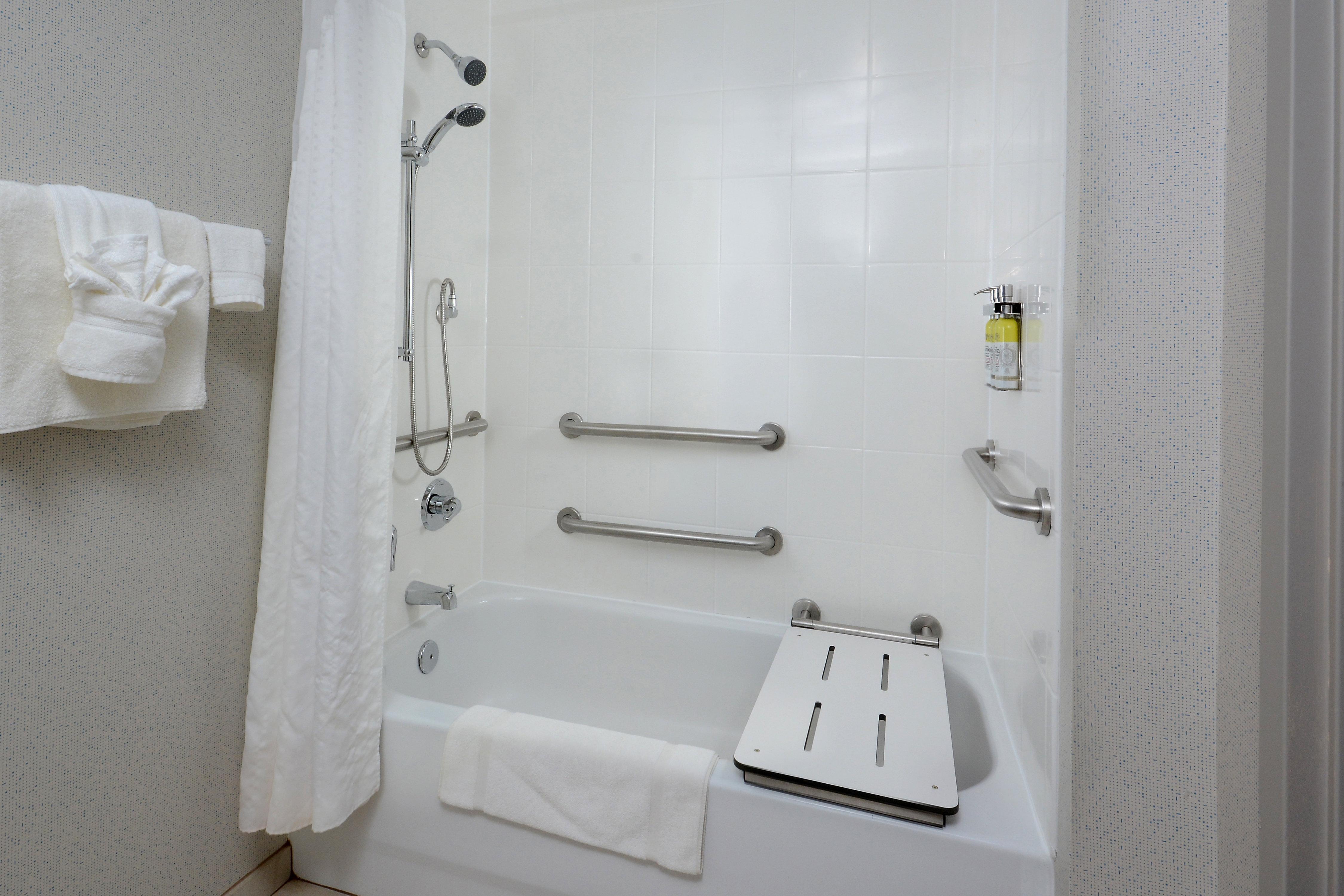 Holiday Inn Express Danville By Ihg Buitenkant foto